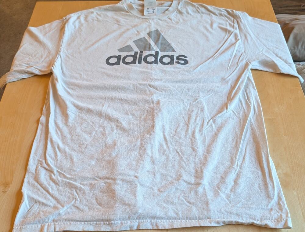 🧨Mens XL Adidas Tee